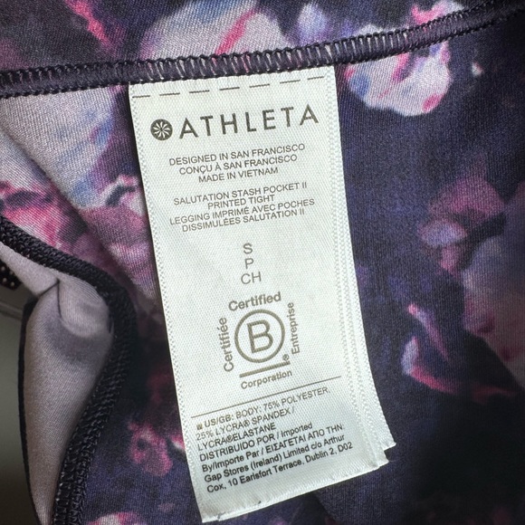 Athleta Salutation Stash Pocket II Printed Tight Purple Floral S - Picture 7 of 7
